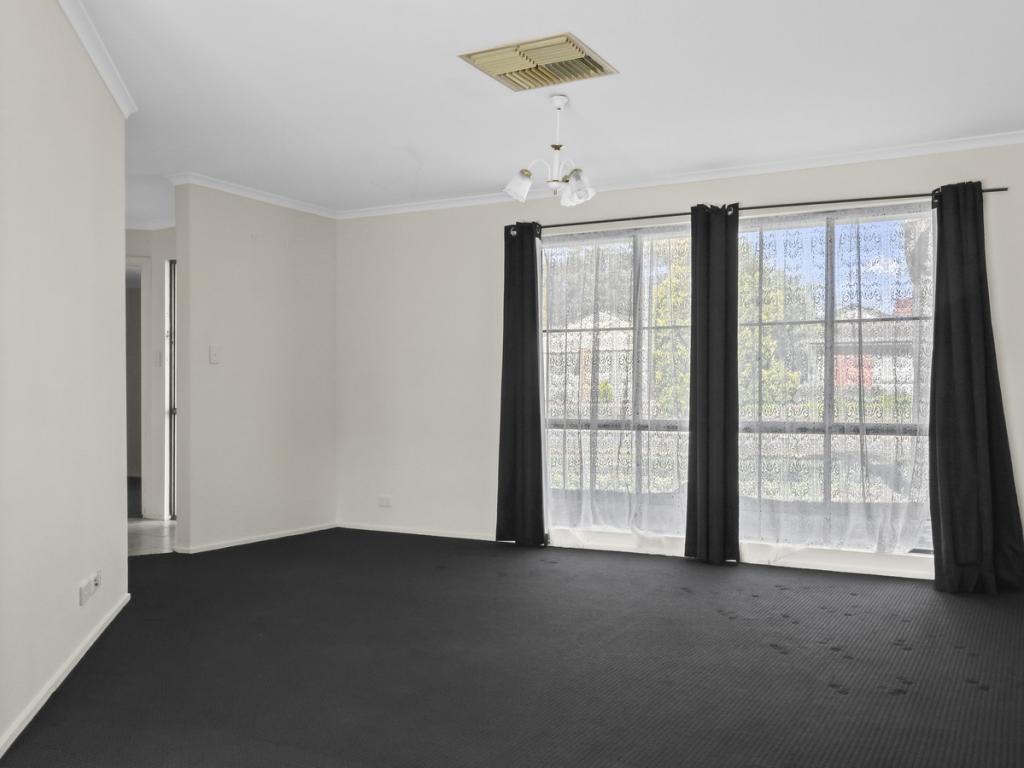 48 Browne Cct, Craigmore, SA 5114