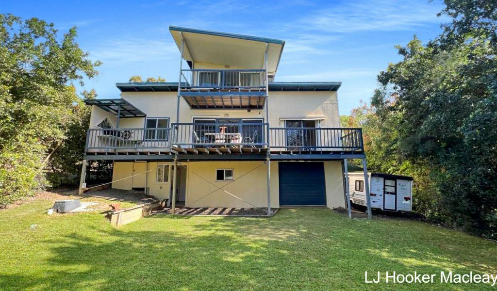 22 Camena St, Macleay Island, QLD 4184