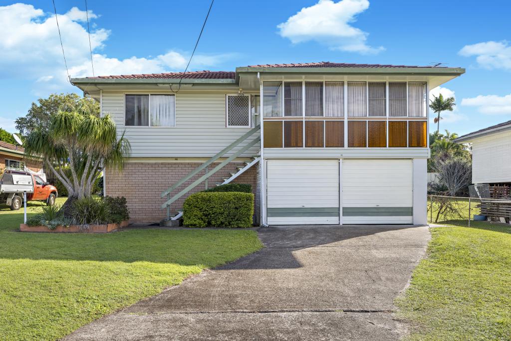 12 Crown Rd, Alexandra Hills, QLD 4161