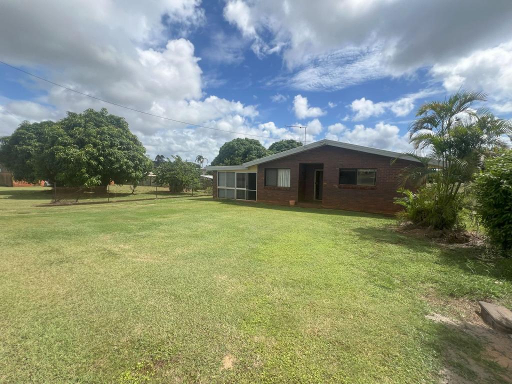 9 Hinkler St, Childers, QLD 4660