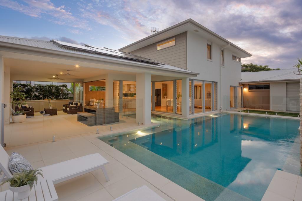 1 Regatta Cct, Noosaville, QLD 4566