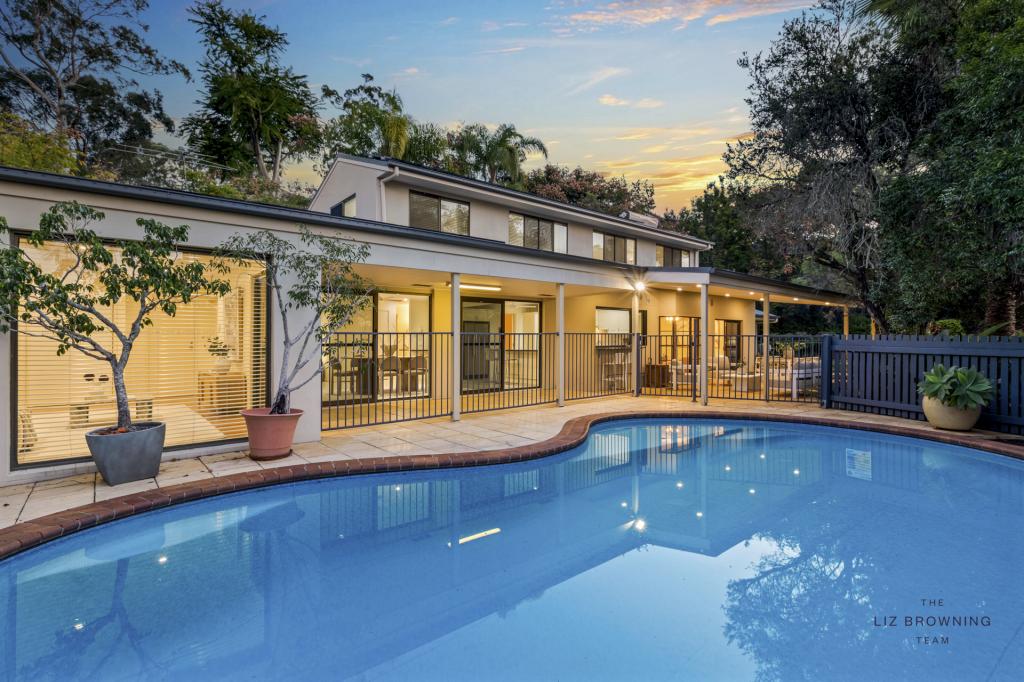 1 Widgee Pl, Chapel Hill, QLD 4069