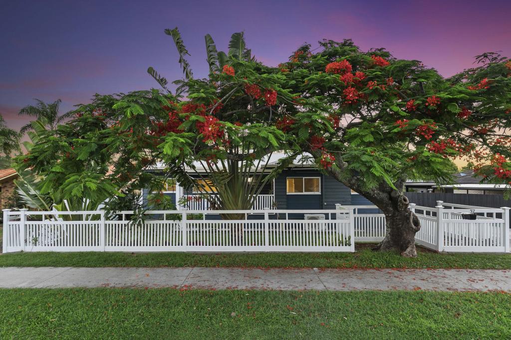 1/57 Miller St, Urangan, QLD 4655