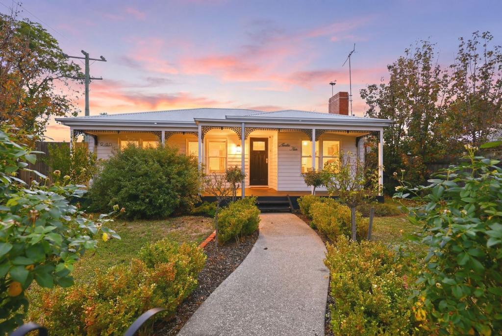 40 Young St, Bacchus Marsh, VIC 3340