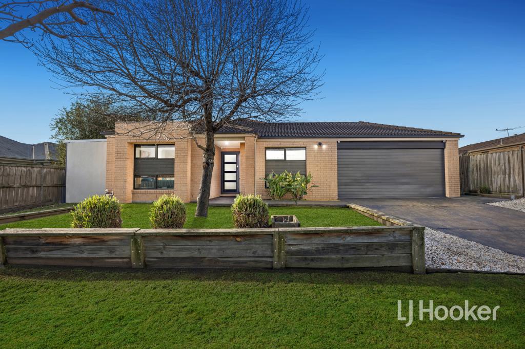 4 Derby Ct, Cranbourne North, VIC 3977