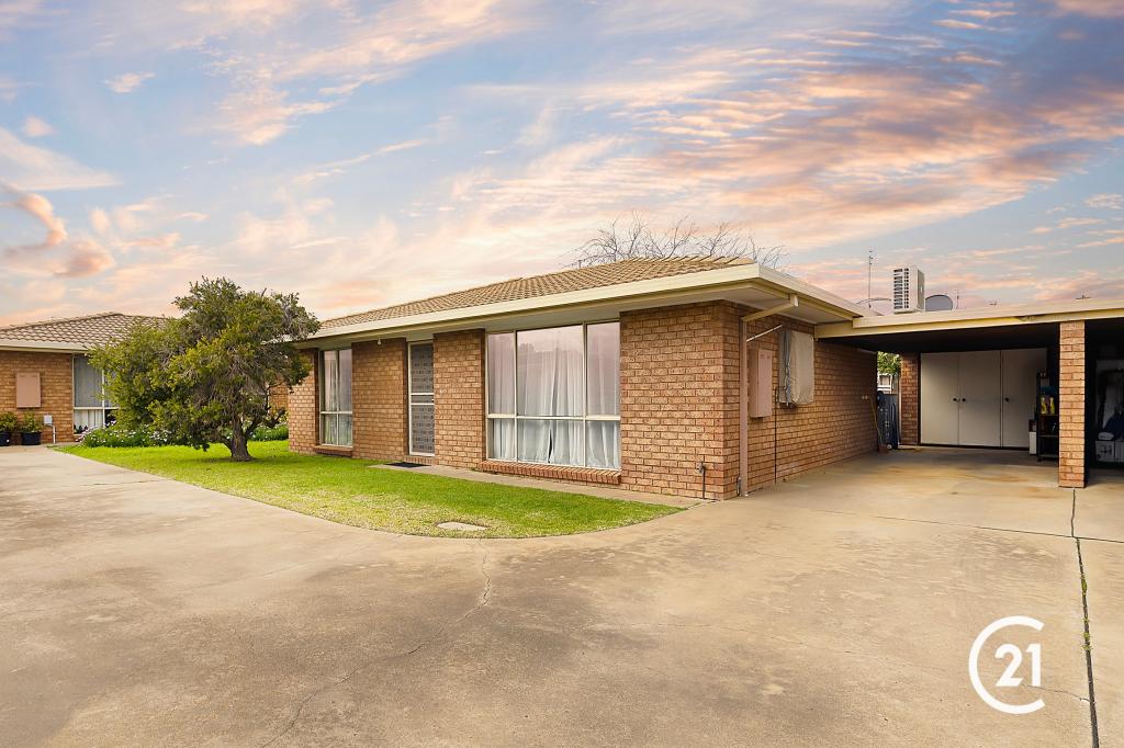 2/102 CROSSEN ST, ECHUCA, VIC 3564