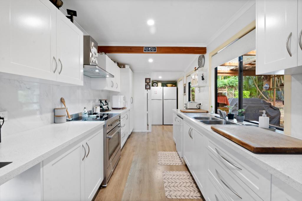 13 Moreton Bay Ave, Tamborine Mountain, QLD 4272