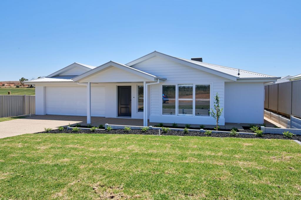 28 Mugga St, Gobbagombalin, NSW 2650