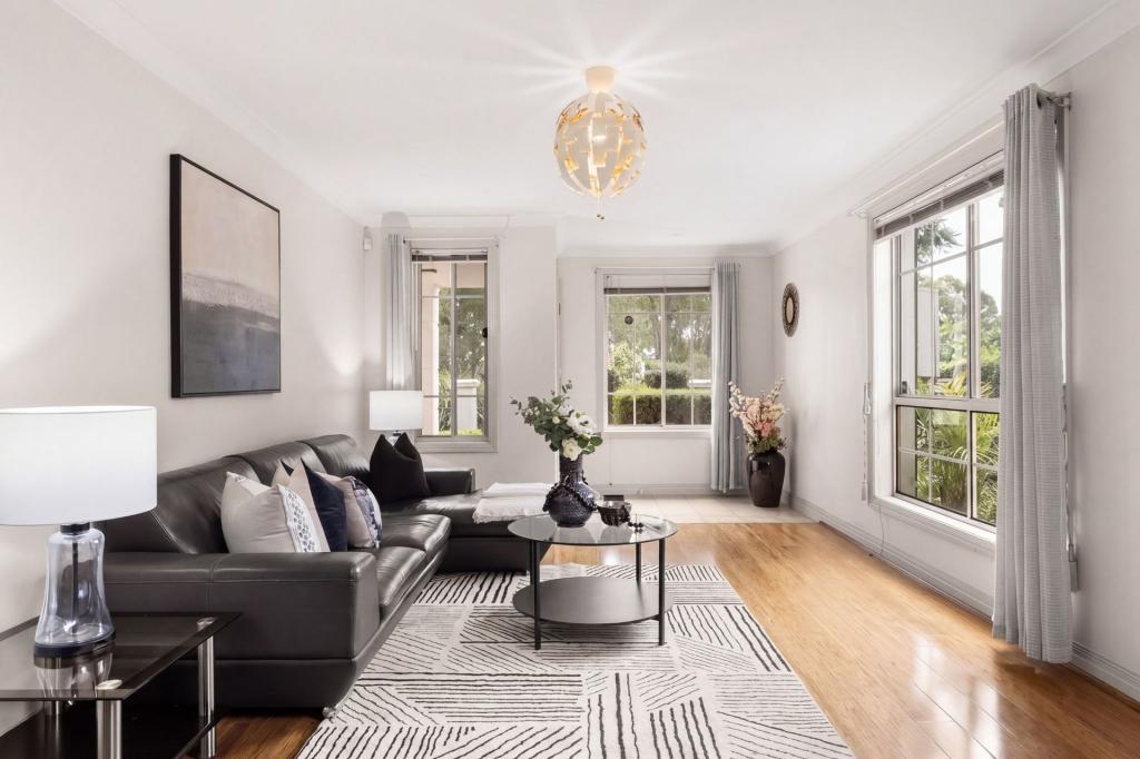16 TANGERINE DR, QUAKERS HILL, NSW 2763