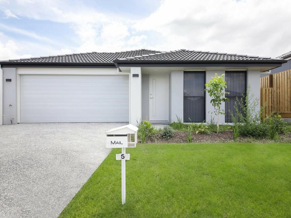 5 Bark St, Park Ridge, QLD 4125