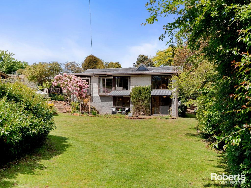 10 Highfield Rd, Ambleside, TAS 7310