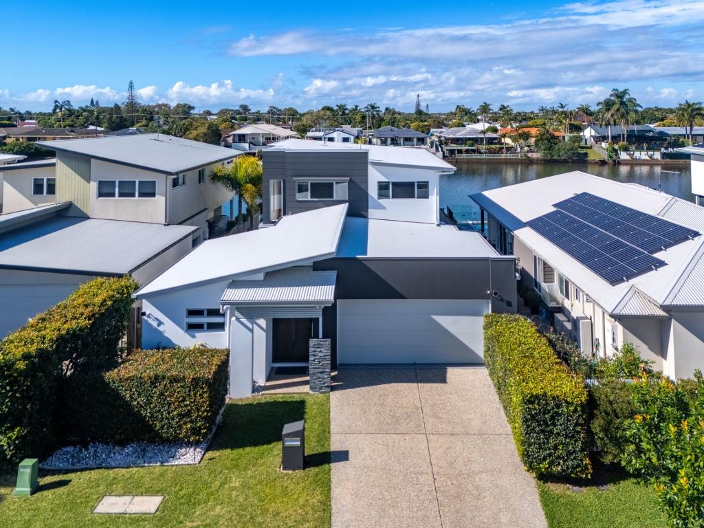 41 Waterway Dr, Birtinya, QLD 4575