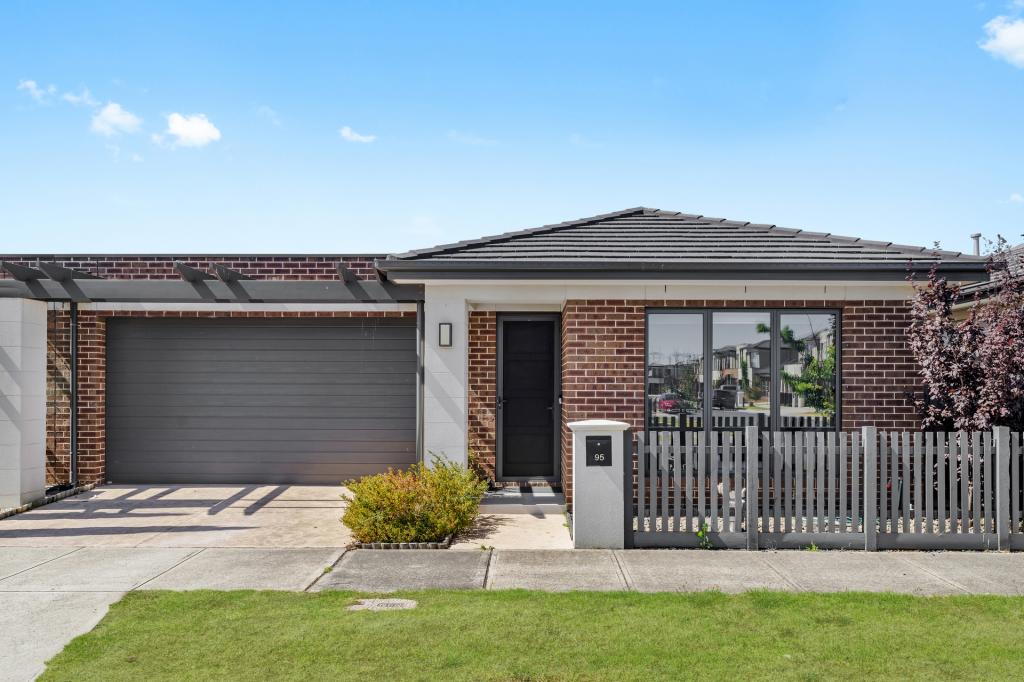 95 Billy Buttons Dr, Narre Warren, VIC 3805
