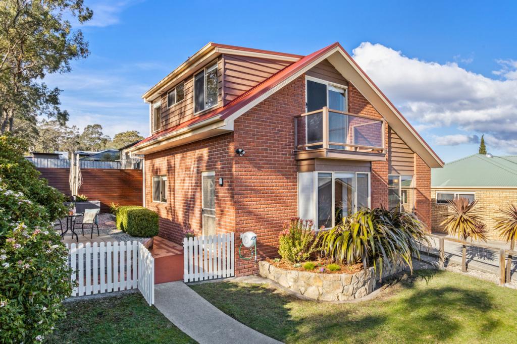 2/7 Celery Top Dr, Kingston, TAS 7050