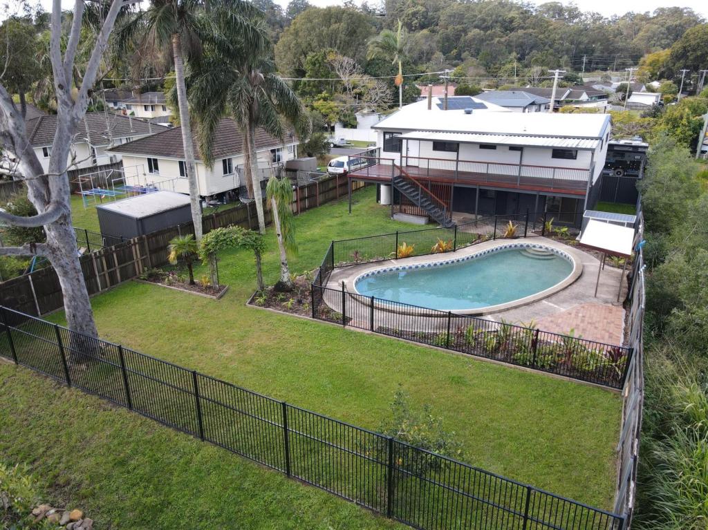 29 Reynton St, Currumbin Waters, QLD 4223