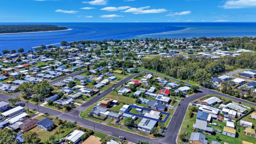 3 Cassia St, Burrum Heads, QLD 4659