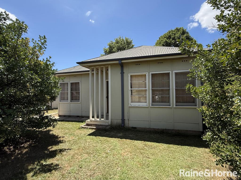 18 ENDSLEIGH AVE, ORANGE, NSW 2800