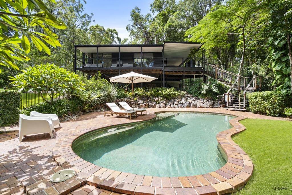 12 Cheshire Gr, Elanora, QLD 4221