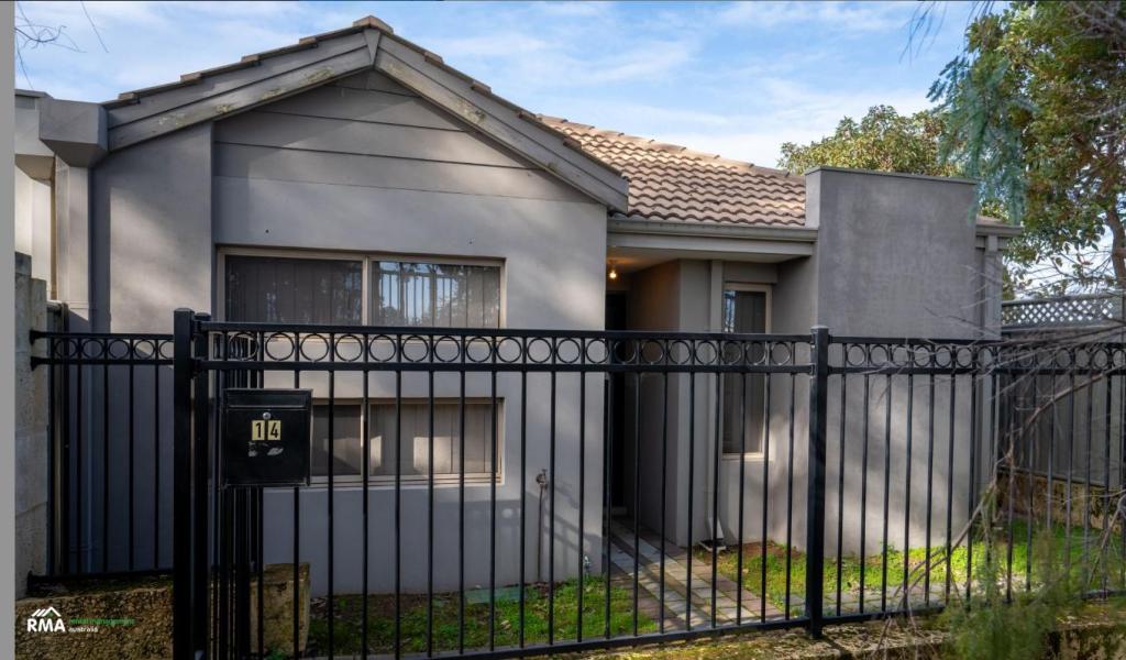 14 Selsey Lane, Wellard, WA 6170