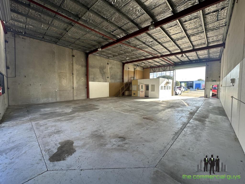 U2, 1/8-10 Boeing Pl, Caboolture, QLD 4510