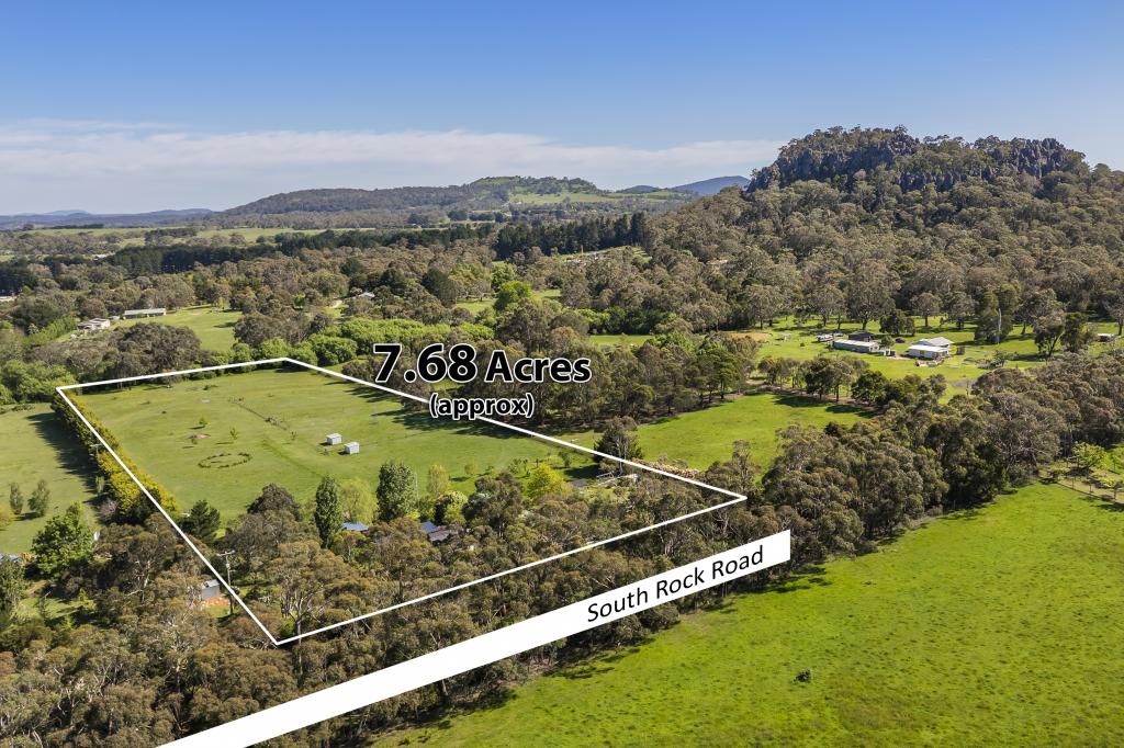 81 South Rock Rd, Woodend, VIC 3442