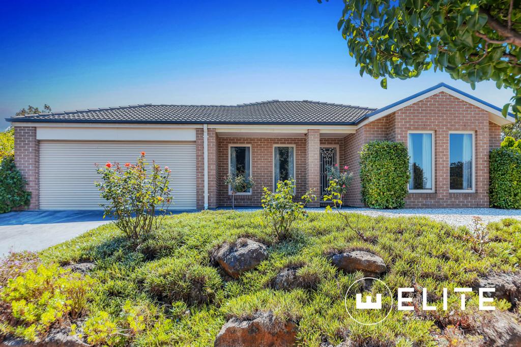 42 EBONY DR, PAKENHAM, VIC 3810