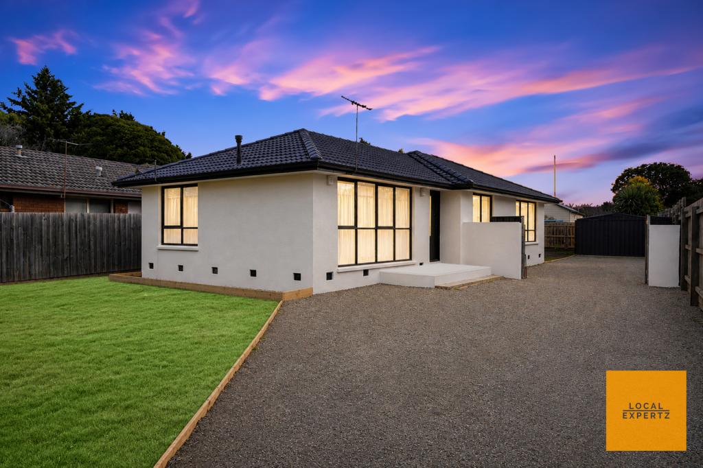 16 EXELL AVE, MELTON SOUTH, VIC 3338
