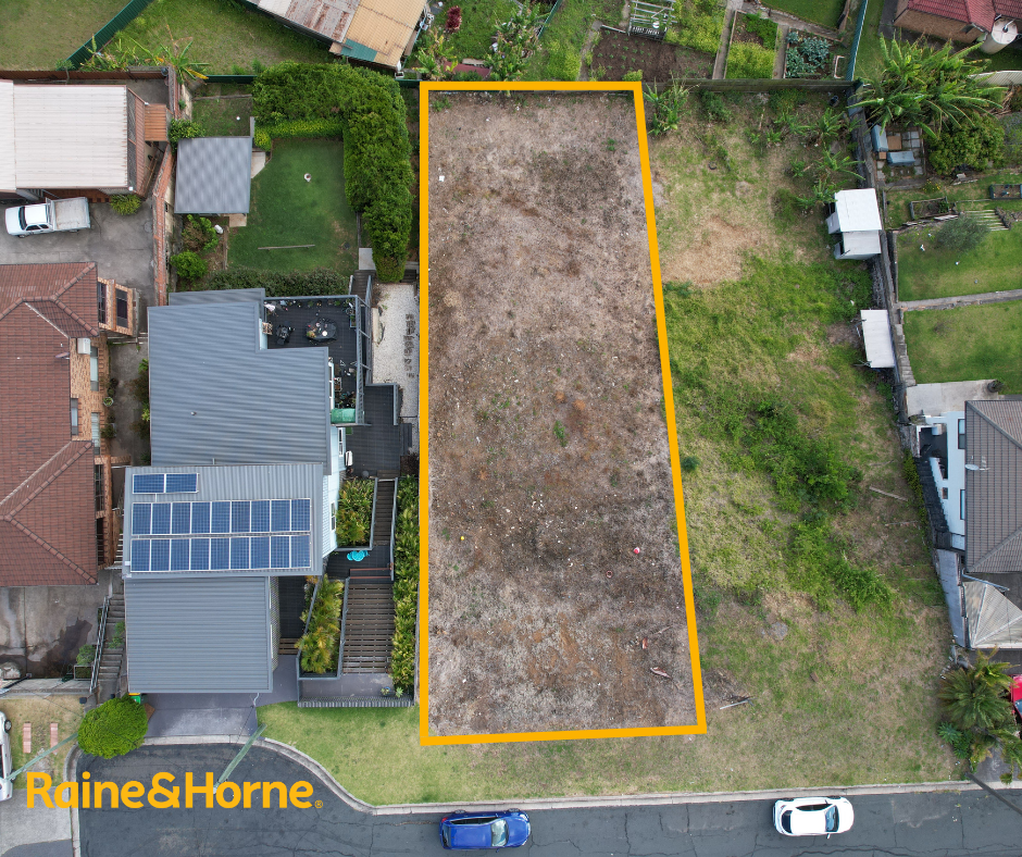 18 Grattan St, Cringila, NSW 2502