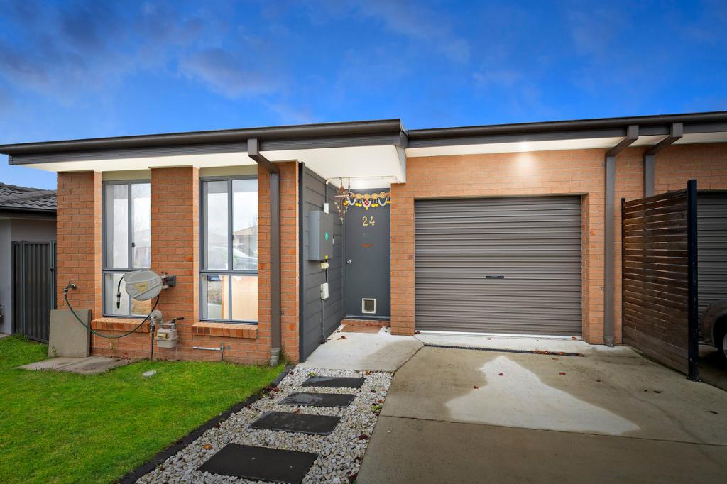 24 Audrey Cahn St, Macgregor, ACT 2615