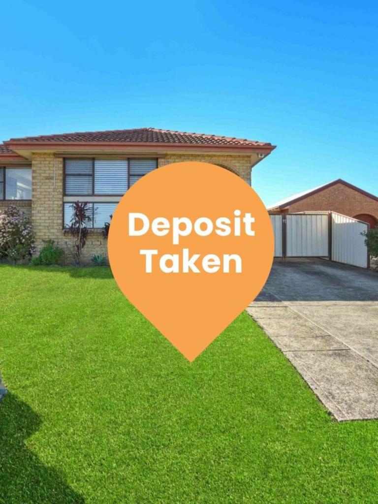 18 EMILIA CL, ROSEMEADOW, NSW 2560