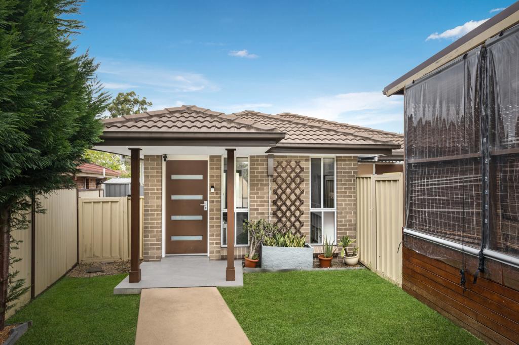 36a Glenfern Cres, Bossley Park, NSW 2176