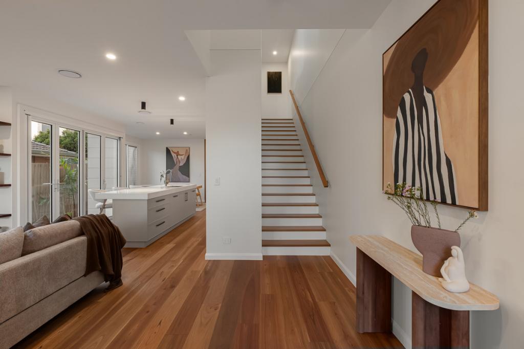 2/20 Walker Ave, Palm Beach, QLD 4221