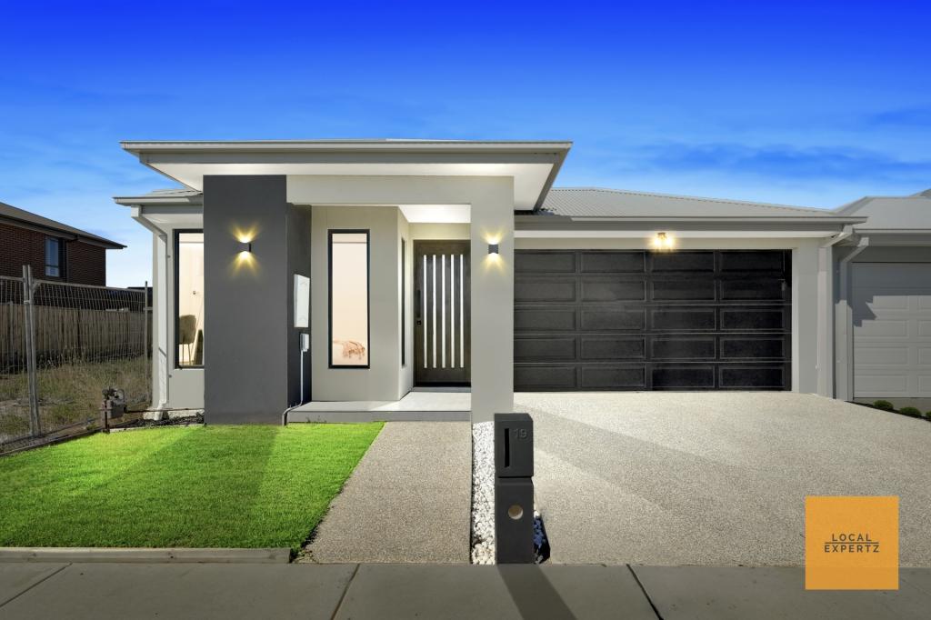 19 Skyline Rd, Fraser Rise, VIC 3336