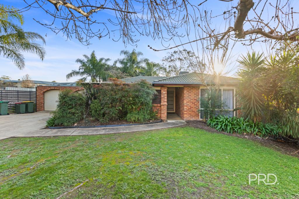 27 O'Connor St, Tolland, NSW 2650