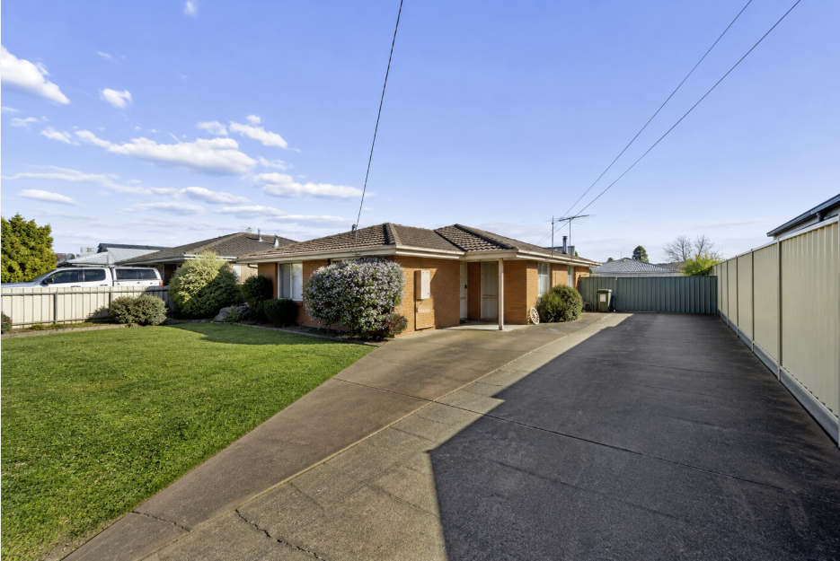 6 METROPOLITAN AVE, CRAIGIEBURN, VIC 3064