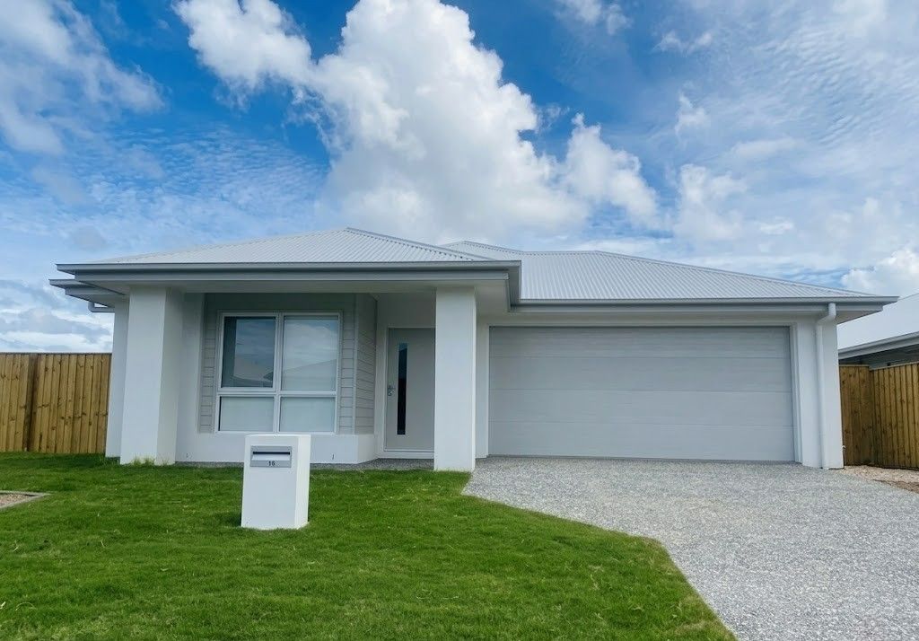18 GLENTHORNE ST, REDLAND BAY, QLD 4165