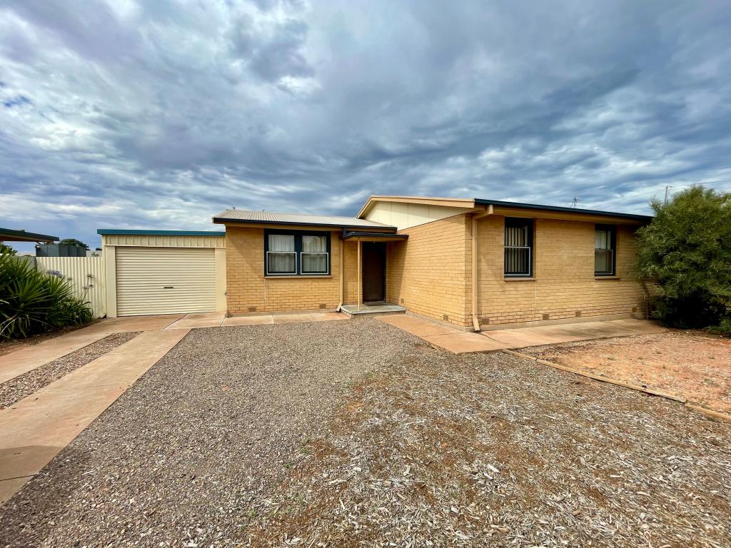 12 THOMAS ST, WHYALLA STUART, SA 5608