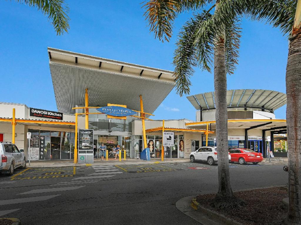 ARUNDEL PLAZA/230-232 NAPPER RD, ARUNDEL, QLD 4214