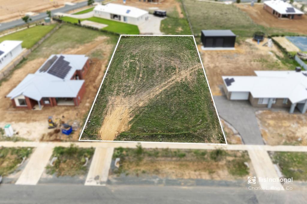 32 Wild Oat Dr, Echuca, VIC 3564