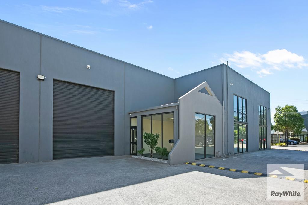 2/11 Macquarie Dr, Thomastown, VIC 3074