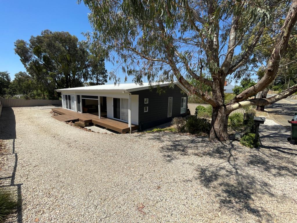 31 William St, Clare, SA 5453