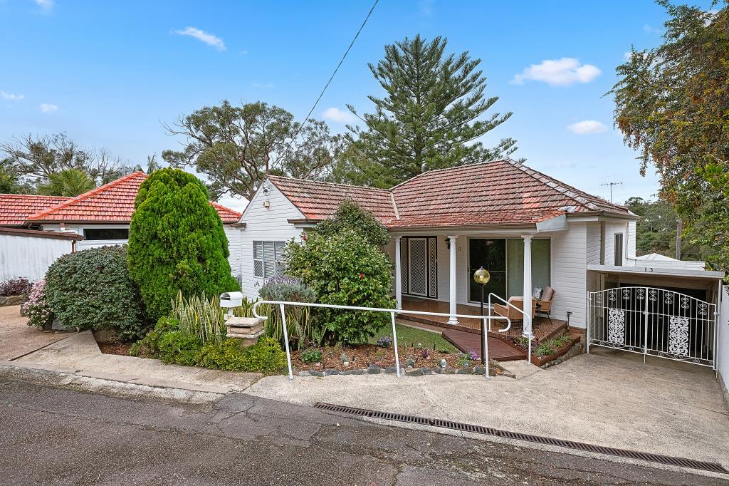 13 Gregory Pde, Kotara, NSW 2289
