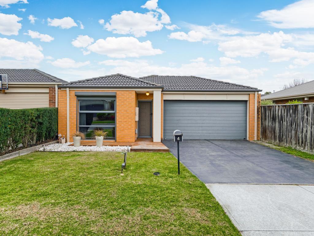 4 Cascade Way, Pakenham, VIC 3810