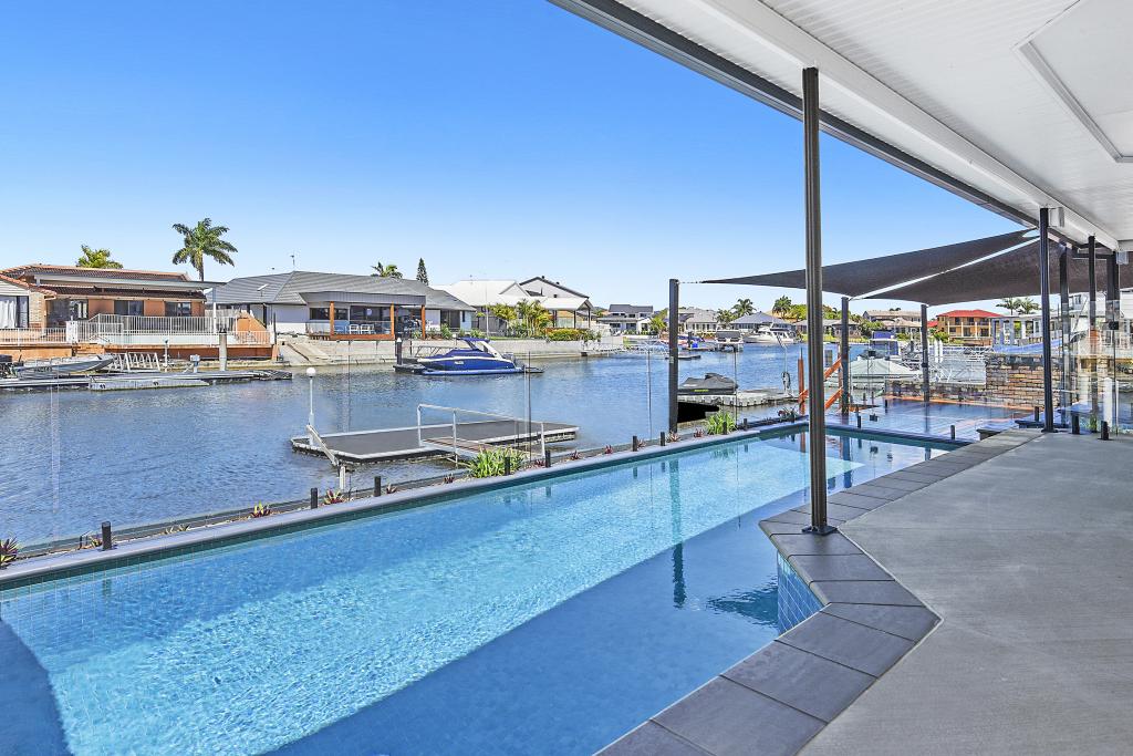 32 Seaspray St, Paradise Point, QLD 4216