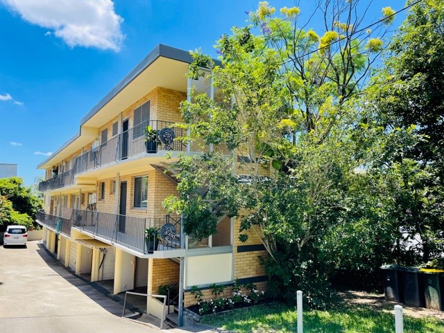 1/51 Barokee St, Stafford Heights, QLD 4053