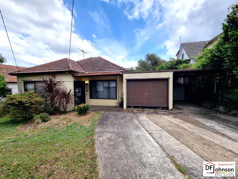 141 ADDERTON RD, CARLINGFORD, NSW 2118