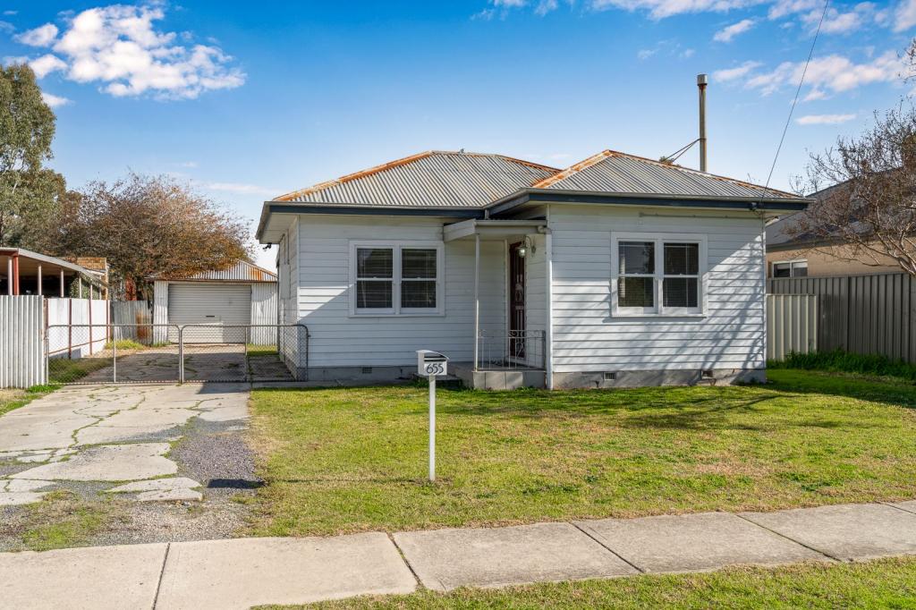 655 EAST ST, EAST ALBURY, NSW 2640
