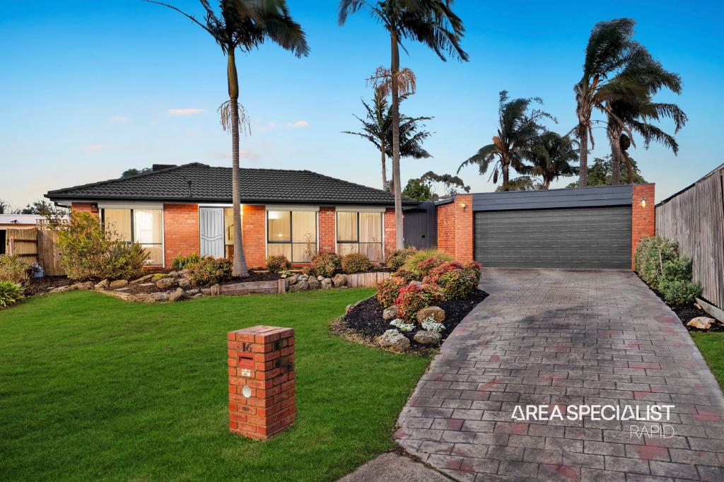 16 Emma Ct, Hampton Park, VIC 3976