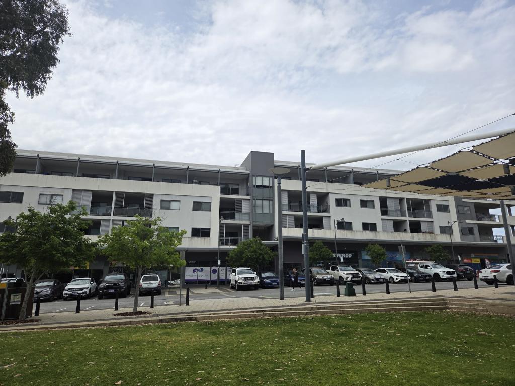 13/23 Junction Bvd, Cockburn Central, WA 6164