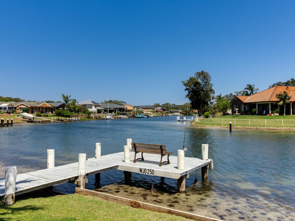 9 Whimbrel Dr, Sussex Inlet, NSW 2540